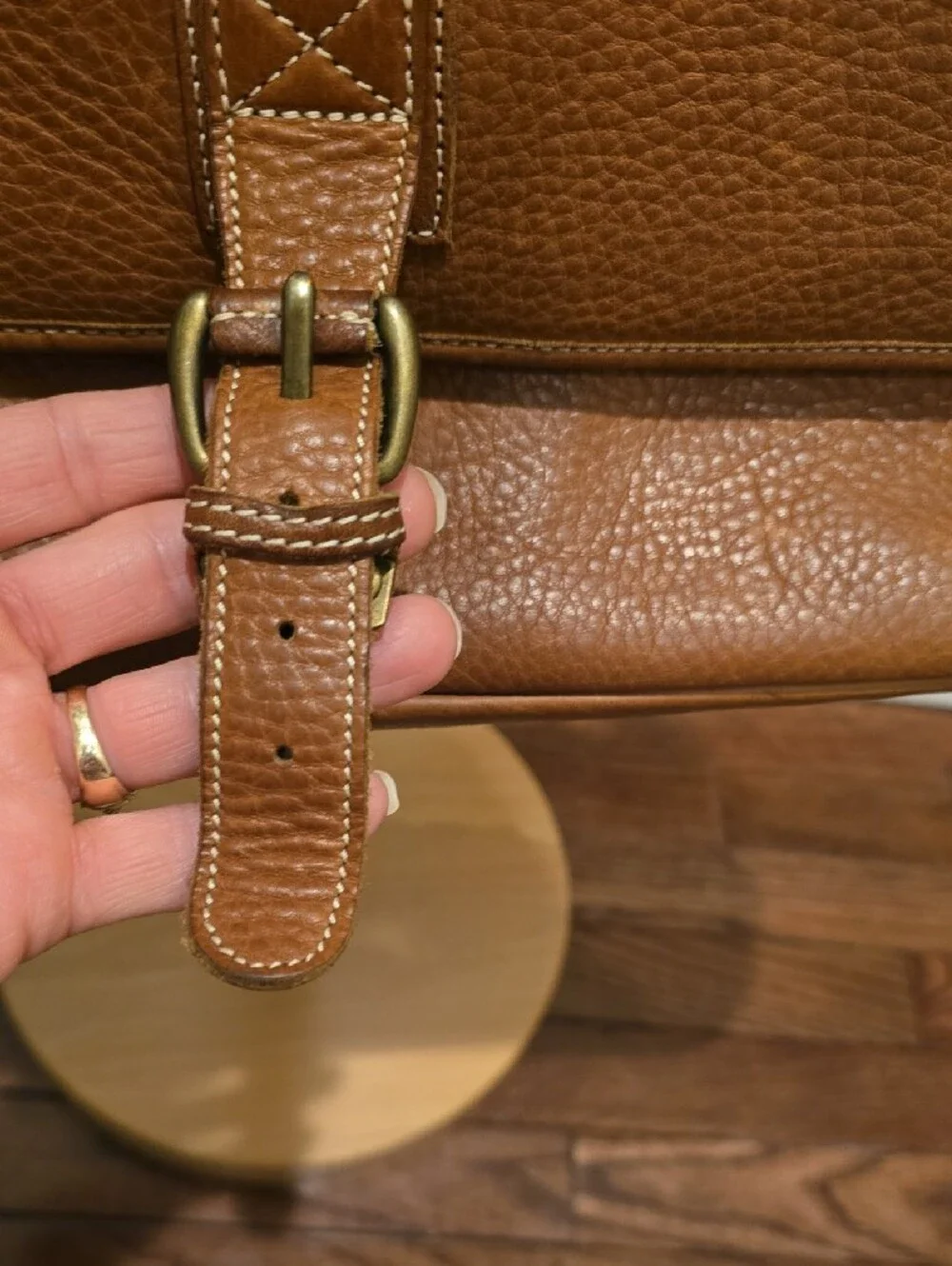 L.L. Bean Brown Pebble Leather Messenger Bag with Adjustable Strap - Picture 5 of 8